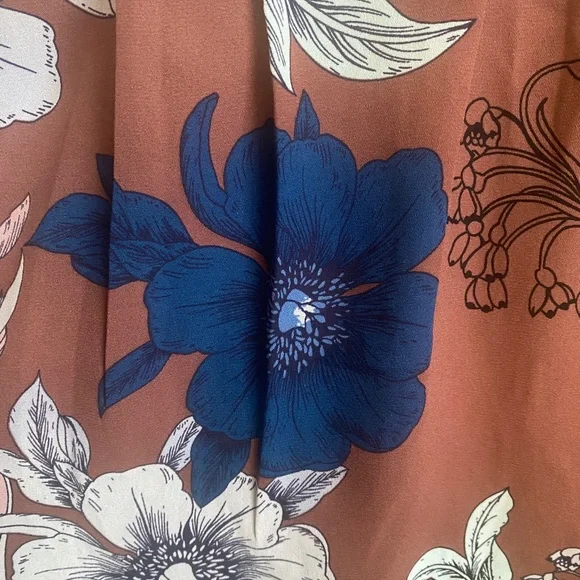 Daniel Rainn - Floral Brown Women's Top - Picture 4 of 6